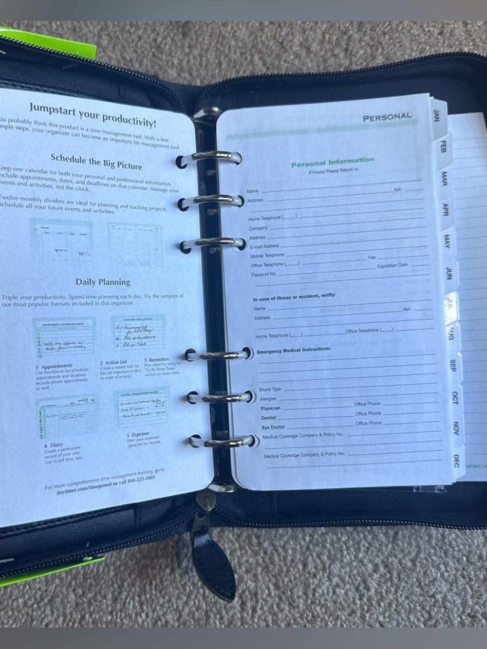 Day-Timer Black Leatherette Zip Planner - Picture 5 of 6